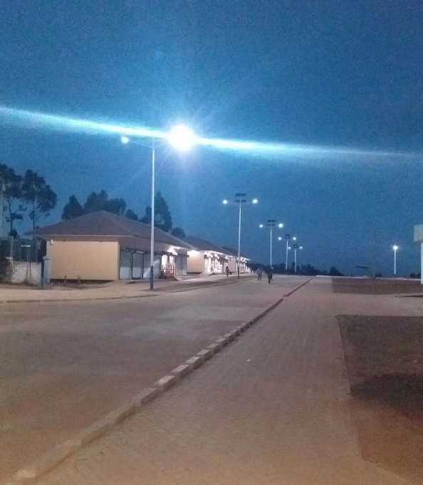 北镇市非洲科特迪瓦太阳能路灯工程